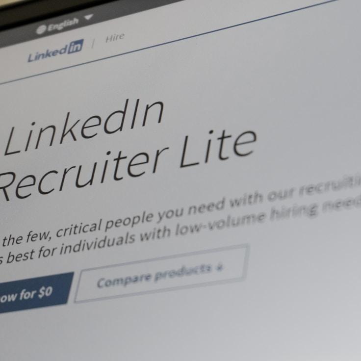 Collaborative mobile app development workflow